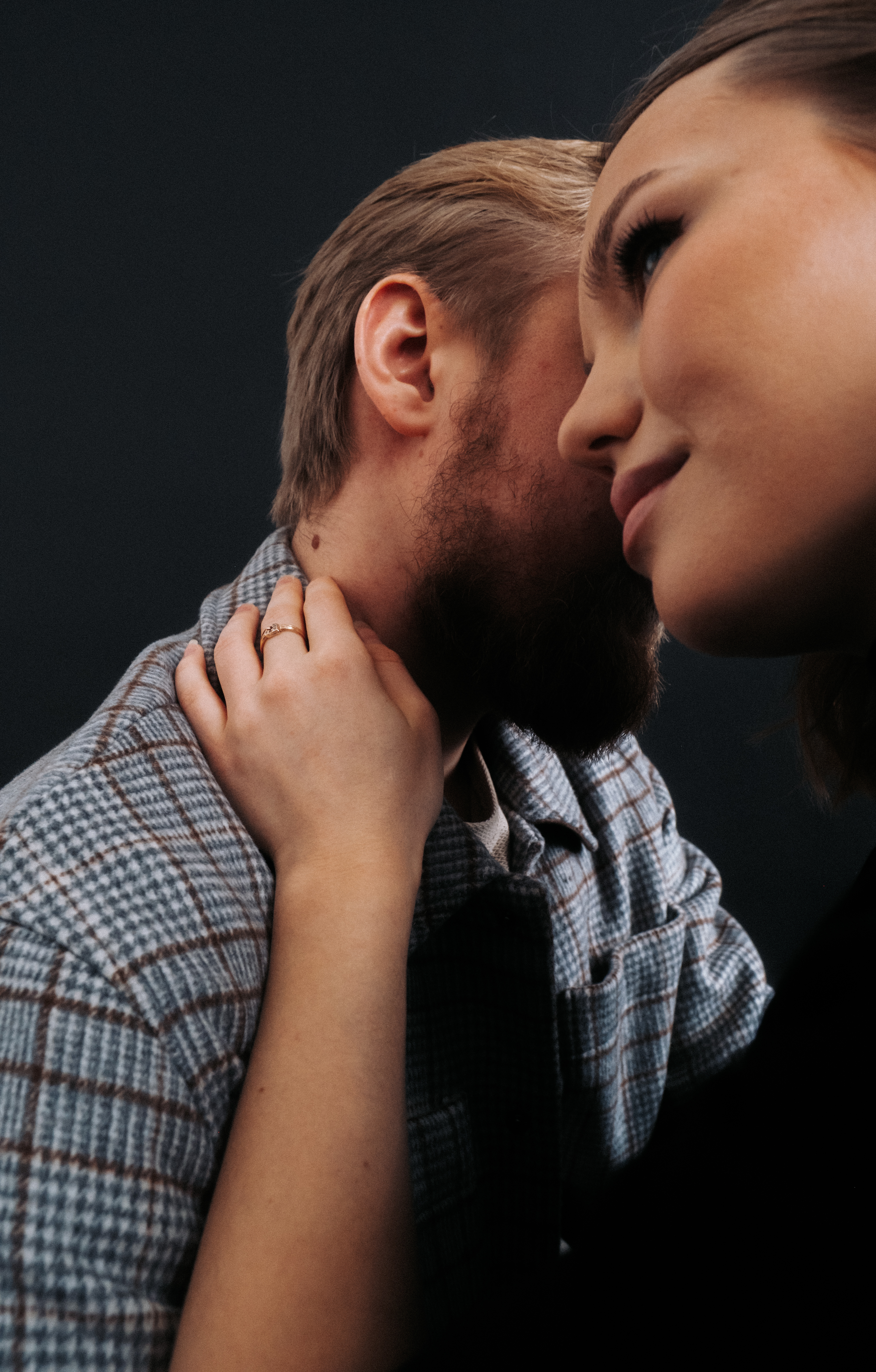 Love-story фотосессия для влюбленных — романтичные моменты от фотографа Анны Макридичевой